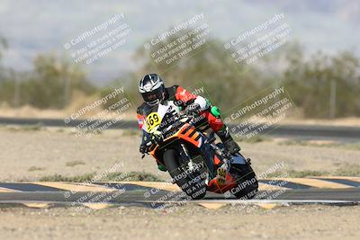 media/Nov-16-2025-Race Pace (Sun) [[8c5fa54630]]/Verified Riders/2-Turn 7 (945am)/